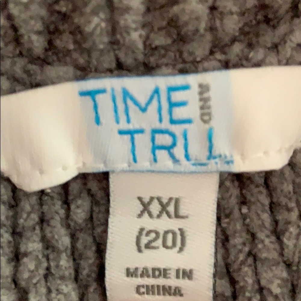 grey sweater - Picture 2 of 2
